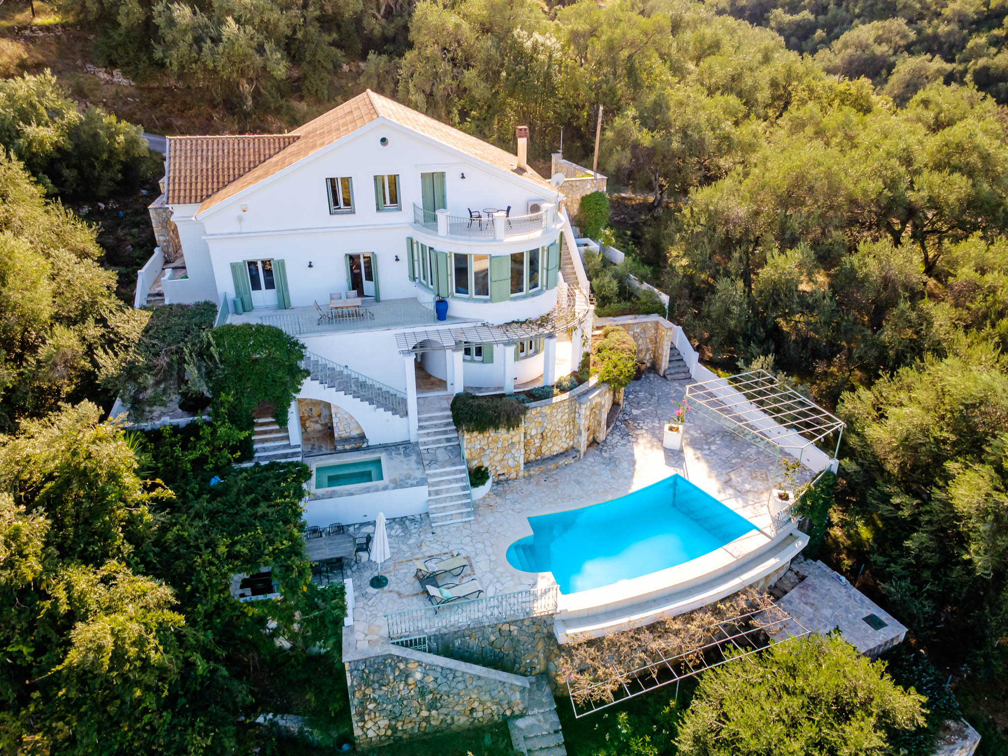 Eagle's Rest - Image 2