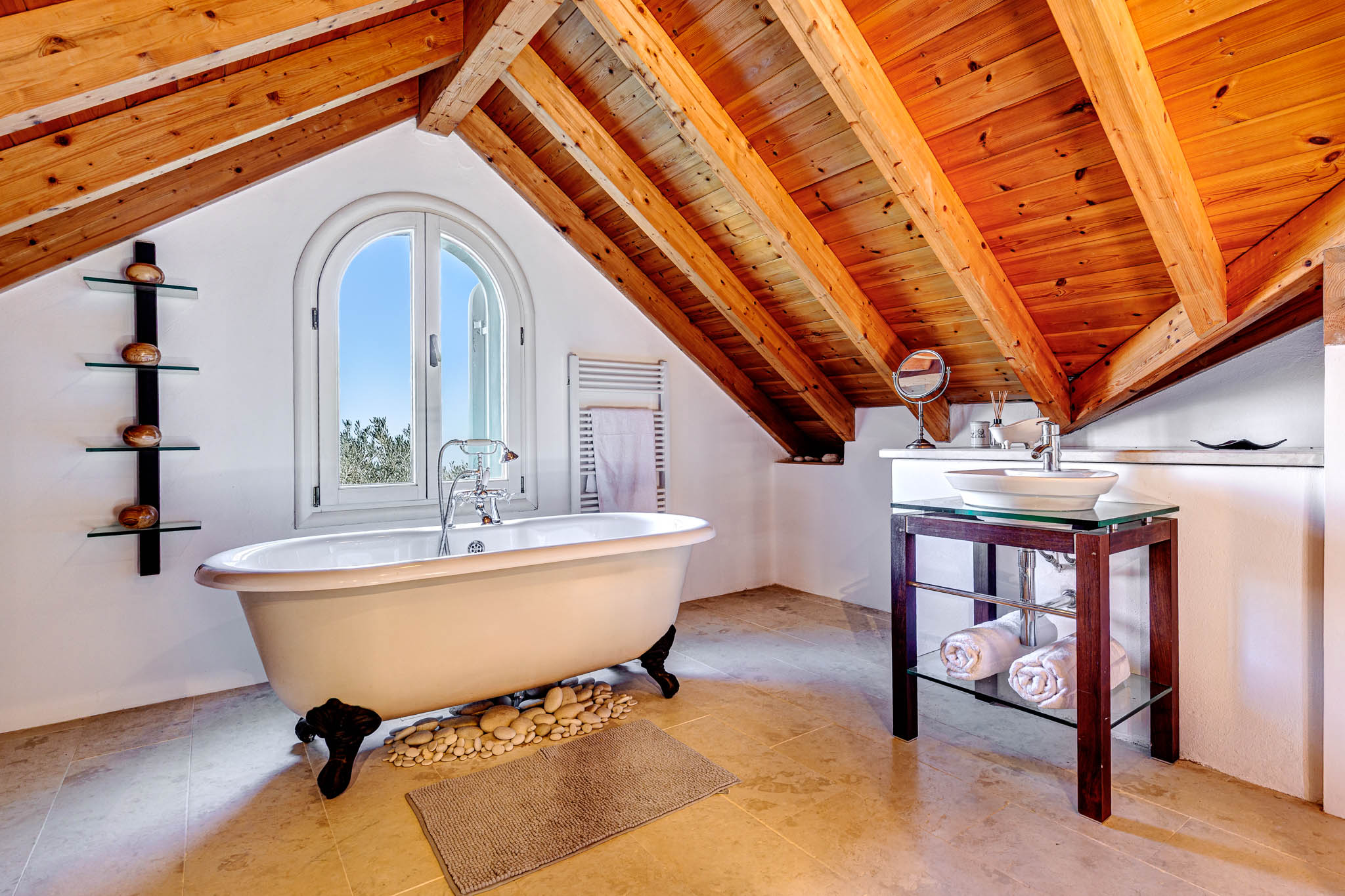 Eagle's Rest - Image 9